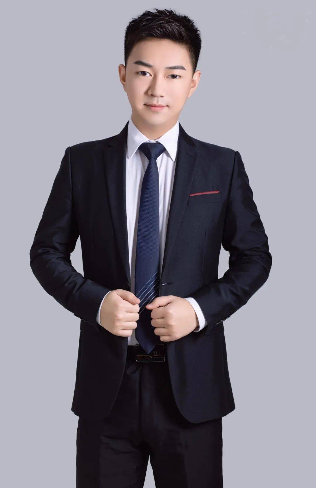 肖玉平 调色与视觉增强负责人